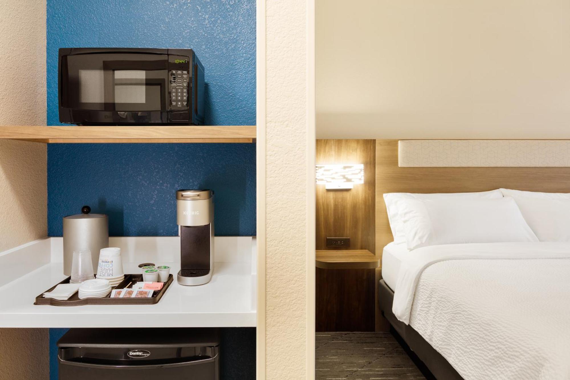Hotel Express & Angeles Airport By Ihg Hawthorne