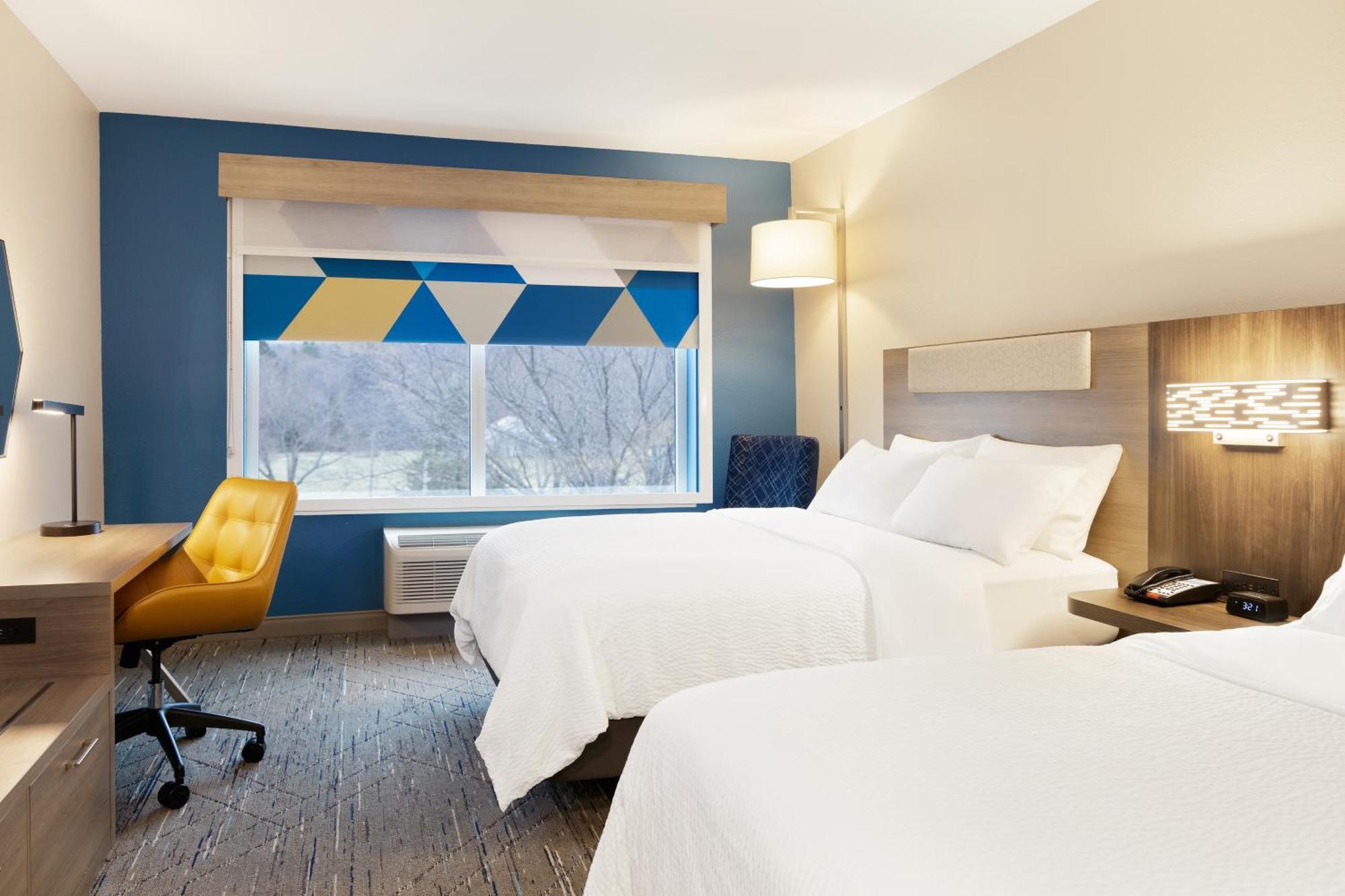 Express & Angeles Airport By Ihg