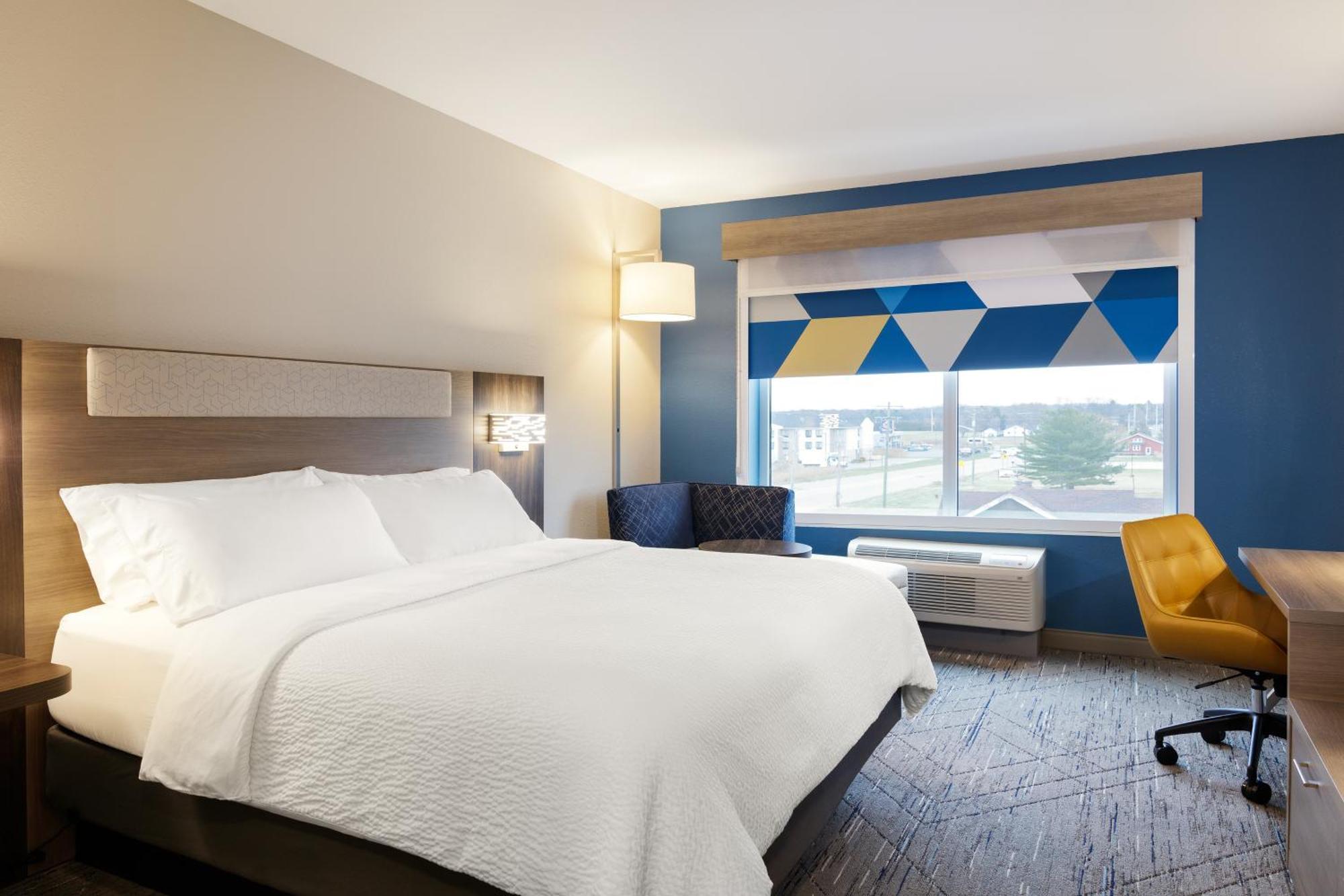 Express & Angeles Airport By Ihg Hotel
